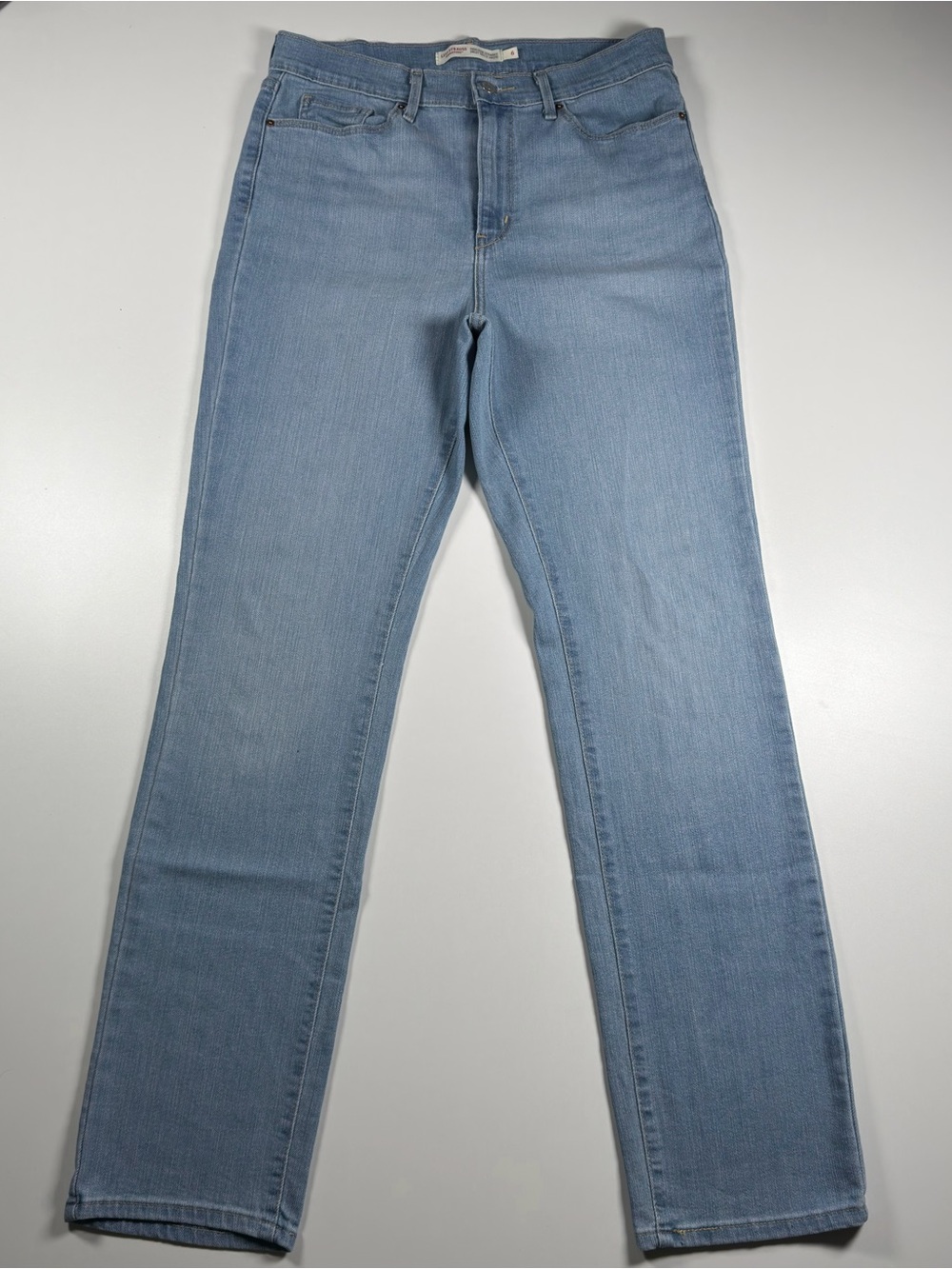 Levi's Light Blue Women's High-rise Straight-Leg Jeans Size 6